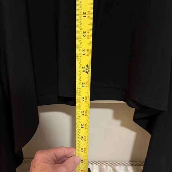 Joseph Ribkoff Black Blouse with White Detailing large-extra large - Picture 4 of 5